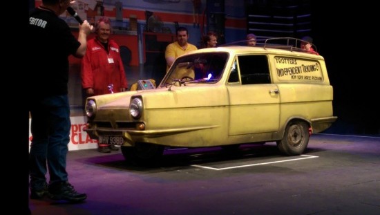 12823015_10153677711963423_261343596_o